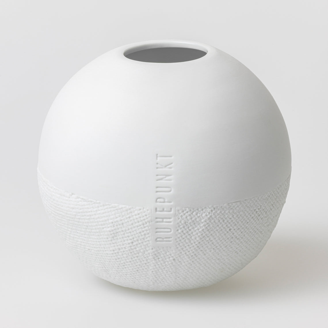Formsprache Vase "Ruhepunkt" Porzellan Ø 14 cm - Räder Design