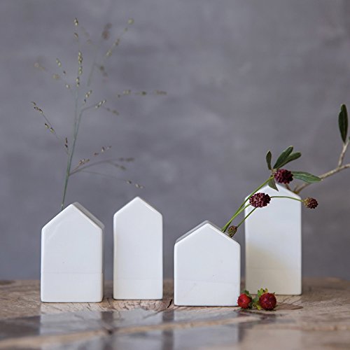 ZUHAUSE Vasen klein 4er-Set GARTENHÄUSCHEN Porzellan, Räder Design