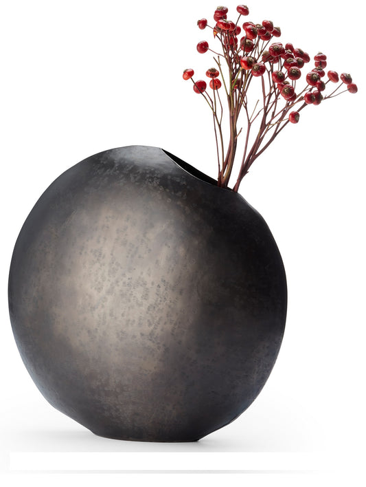 Monrovia Kugel-förmige Vase aus Stahl Philippi Design