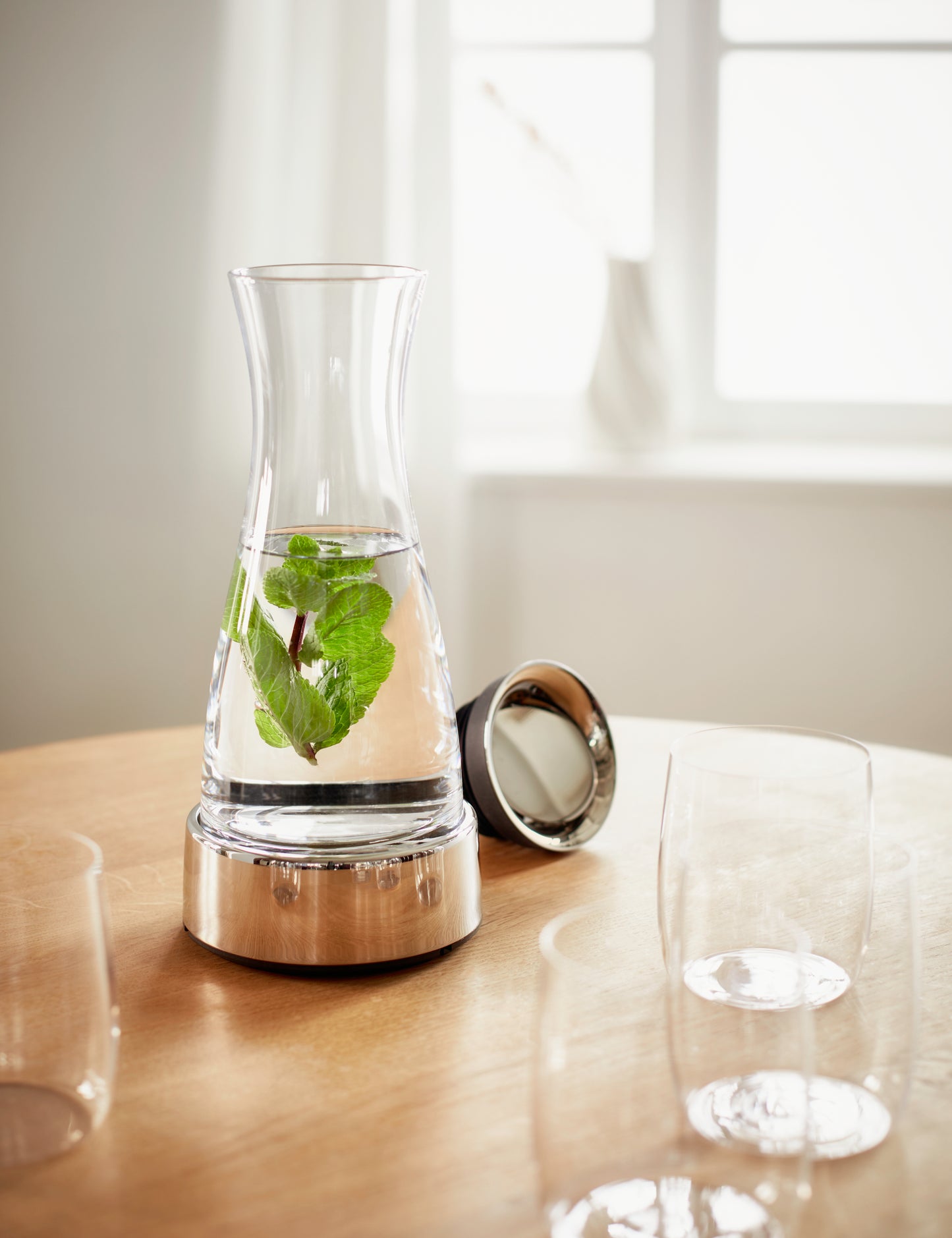 COOL Wasserkaraffe mit Kühlsockel - Philippi Design