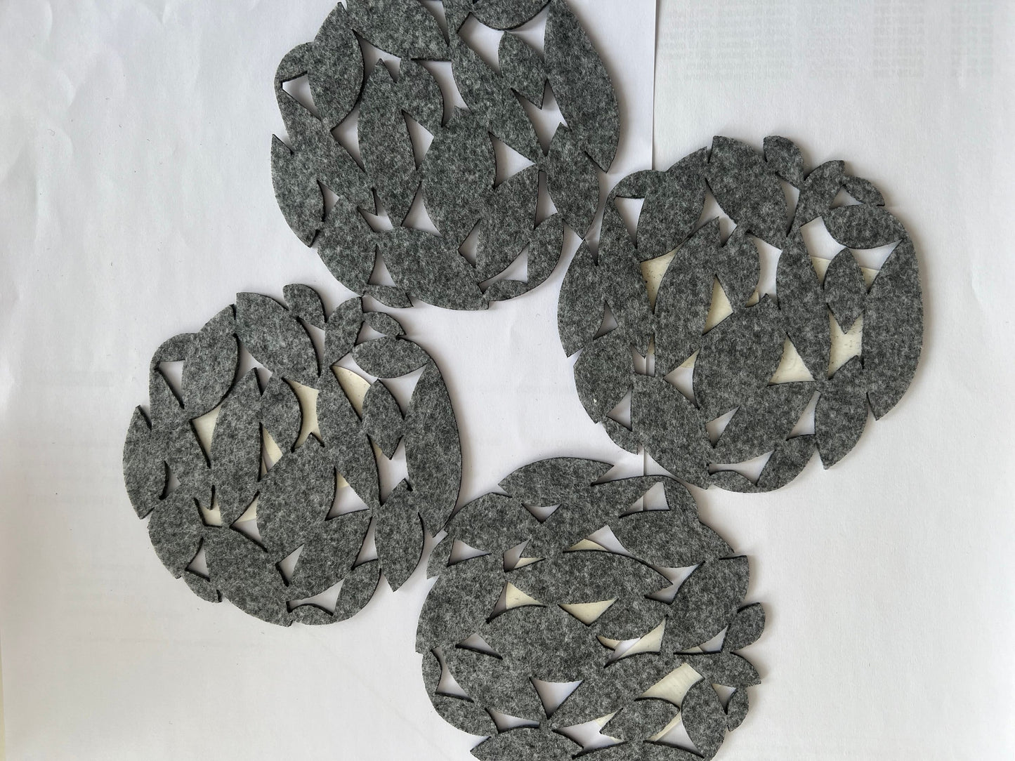 Filzuntersetzer leaves rund 4er Set grau Ø 11 cm waschbar Gilde