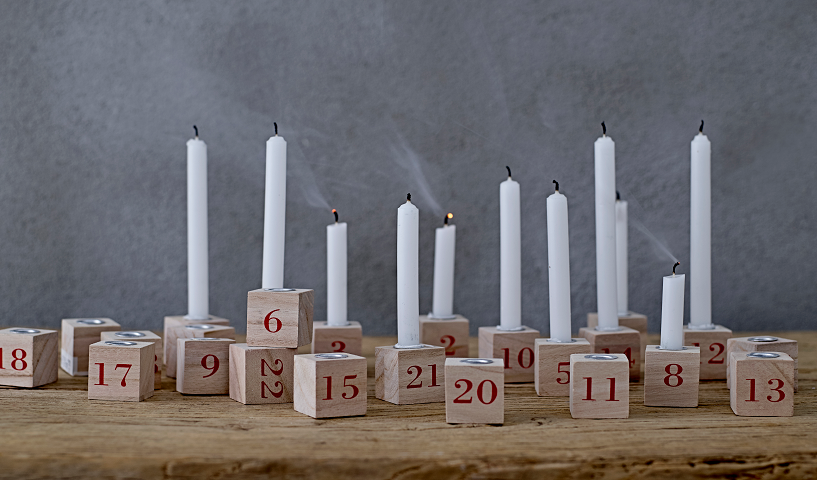 24 Weihnachtskerzenhalter Weihnachtskerzen CANDLESTICKS Nature 24er Set Bloomingville